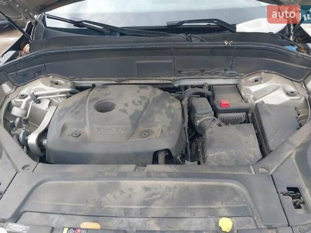 Бежевый Вольво ХС90, объемом двигателя 1.97 л и пробегом 171 тыс. км за 14900 $, фото 10 на Automoto.ua