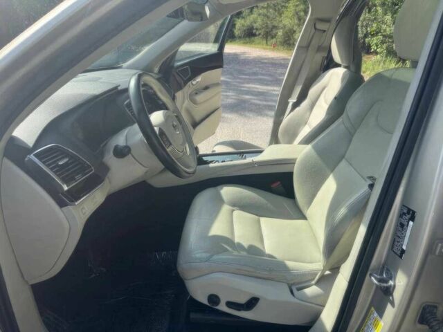 Бежевий Вольво ХС90, об'ємом двигуна 2 л та пробігом 40 тис. км за 7500 $, фото 8 на Automoto.ua