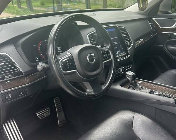 Бежевый Вольво ХС90, объемом двигателя 1.97 л и пробегом 155 тыс. км за 34000 $, фото 13 на Automoto.ua