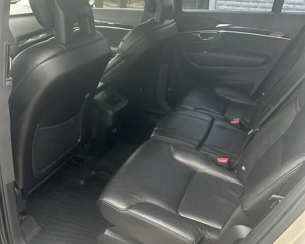 Бежевый Вольво ХС90, объемом двигателя 1.97 л и пробегом 155 тыс. км за 34000 $, фото 17 на Automoto.ua