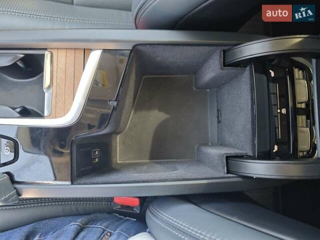 Бежевый Вольво ХС90, объемом двигателя 1.97 л и пробегом 162 тыс. км за 29999 $, фото 41 на Automoto.ua