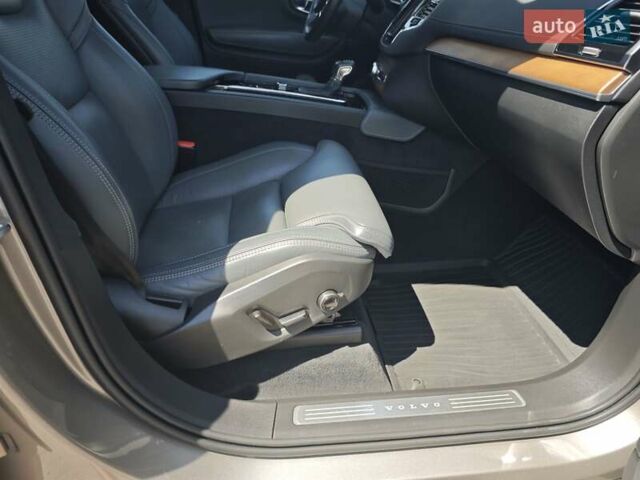 Бежевый Вольво ХС90, объемом двигателя 1.97 л и пробегом 162 тыс. км за 29999 $, фото 73 на Automoto.ua