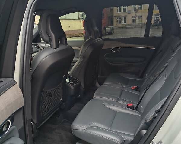 Бежевий Вольво ХС90, об'ємом двигуна 1.97 л та пробігом 195 тис. км за 36000 $, фото 9 на Automoto.ua