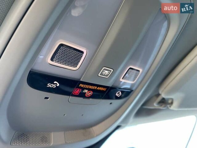 Бежевий Вольво ХС90, об'ємом двигуна 1.97 л та пробігом 75 тис. км за 47736 $, фото 23 на Automoto.ua