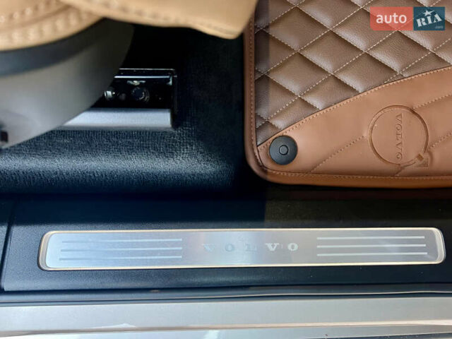 Бежевый Вольво ХС90, объемом двигателя 1.97 л и пробегом 114 тыс. км за 51500 $, фото 50 на Automoto.ua