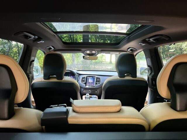 Бежевий Вольво ХС90, об'ємом двигуна 2 л та пробігом 42 тис. км за 55900 $, фото 11 на Automoto.ua