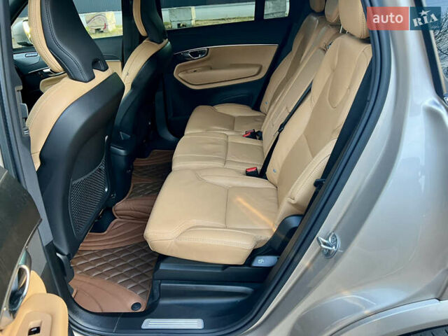 Бежевый Вольво ХС90, объемом двигателя 1.97 л и пробегом 114 тыс. км за 51500 $, фото 39 на Automoto.ua