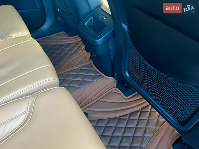 Бежевый Вольво ХС90, объемом двигателя 1.97 л и пробегом 114 тыс. км за 51500 $, фото 58 на Automoto.ua