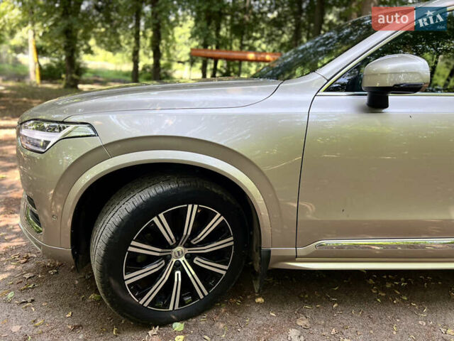 Вольво ХС90 2023 в Луцке на Automoto.ua Бежевый Вольво ХС90, объемом двигателя 1.97 л и пробегом 42 тыс. км за 58000 $, фото 7 на Automoto.ua