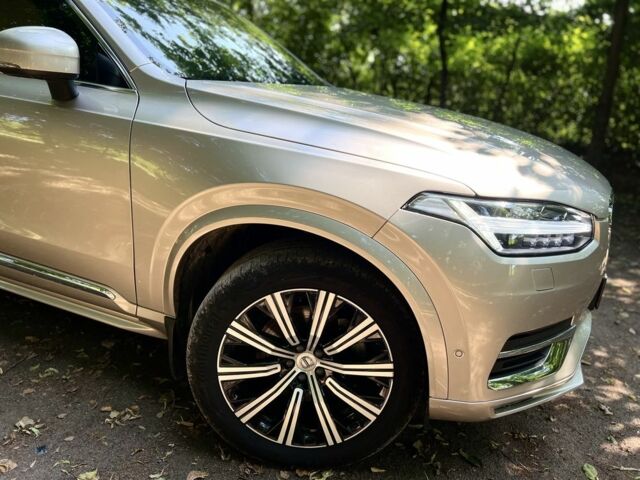 Бежевий Вольво ХС90, об'ємом двигуна 2 л та пробігом 42 тис. км за 55900 $, фото 3 на Automoto.ua