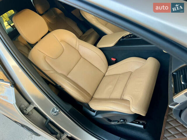 Бежевый Вольво ХС90, объемом двигателя 1.97 л и пробегом 114 тыс. км за 51500 $, фото 38 на Automoto.ua