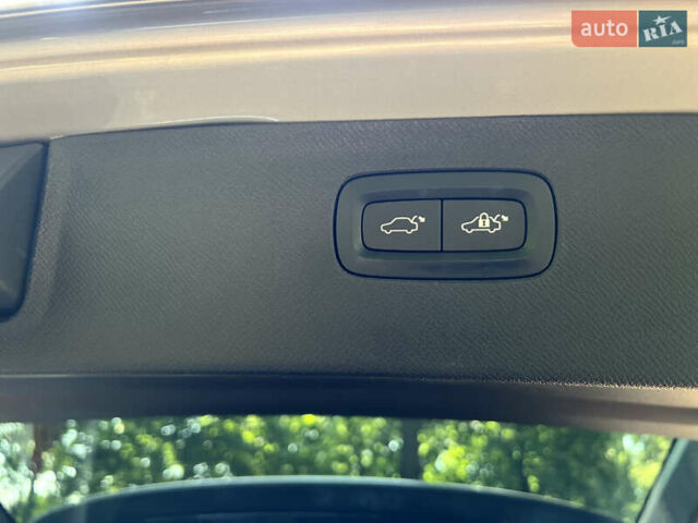 Вольво ХС90 2023 в Луцке на Automoto.ua Бежевый Вольво ХС90, объемом двигателя 1.97 л и пробегом 42 тыс. км за 58000 $, фото 20 на Automoto.ua