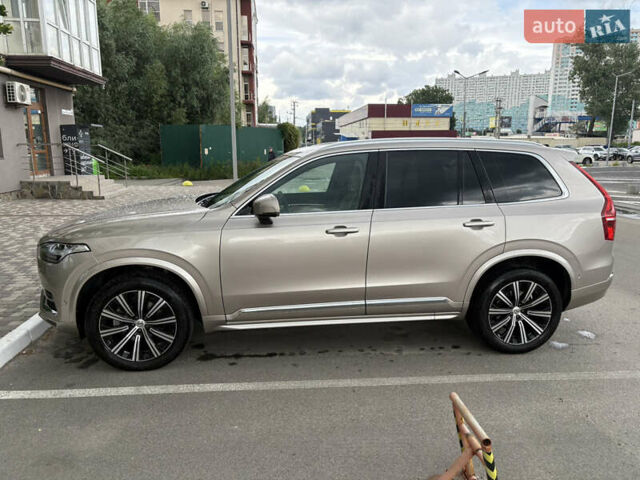Бежевый Вольво ХС90, объемом двигателя 1.97 л и пробегом 39 тыс. км за 58500 $, фото 5 на Automoto.ua
