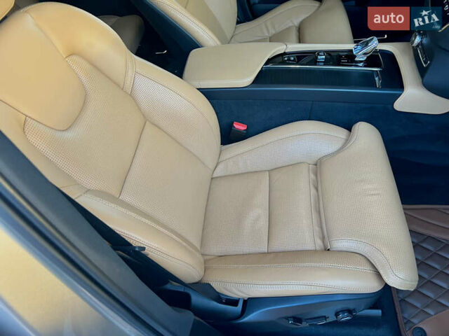 Бежевый Вольво ХС90, объемом двигателя 1.97 л и пробегом 114 тыс. км за 51500 $, фото 51 на Automoto.ua