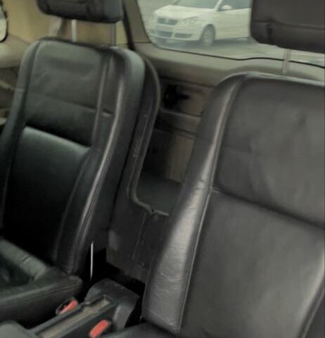 Чорний Вольво ХС90, об'ємом двигуна 2.4 л та пробігом 320 тис. км за 5365 $, фото 5 на Automoto.ua