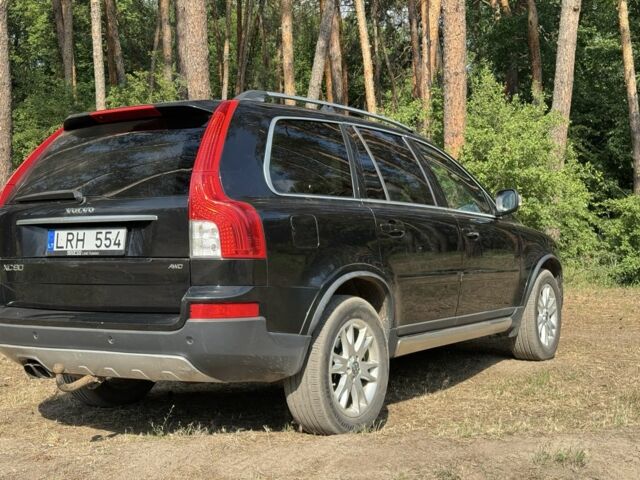 Черный Вольво ХС90, объемом двигателя 2.4 л и пробегом 268 тыс. км за 7600 $, фото 4 на Automoto.ua