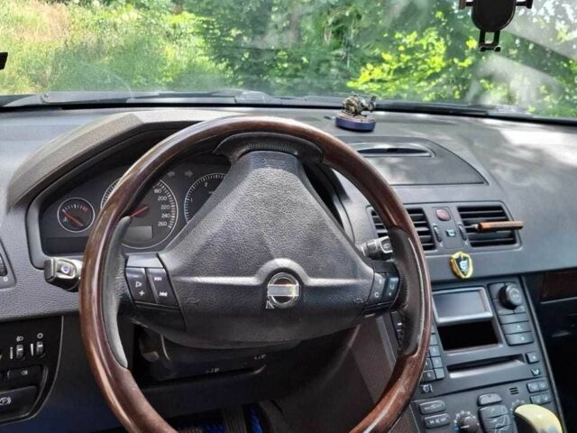 Черный Вольво ХС90, объемом двигателя 0 л и пробегом 340 тыс. км за 4800 $, фото 6 на Automoto.ua
