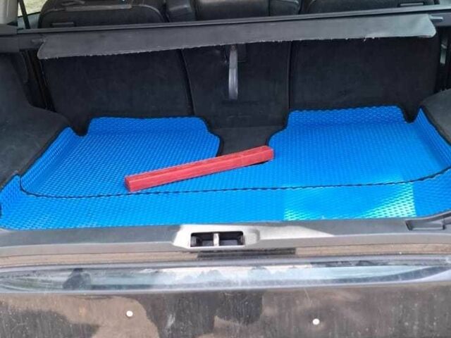 Черный Вольво ХС90, объемом двигателя 0 л и пробегом 340 тыс. км за 4800 $, фото 5 на Automoto.ua