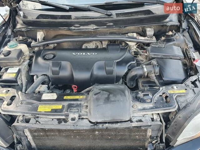 Черный Вольво ХС90, объемом двигателя 2.4 л и пробегом 365 тыс. км за 8800 $, фото 36 на Automoto.ua