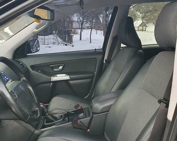 Черный Вольво ХС90, объемом двигателя 2.4 л и пробегом 365 тыс. км за 8800 $, фото 28 на Automoto.ua