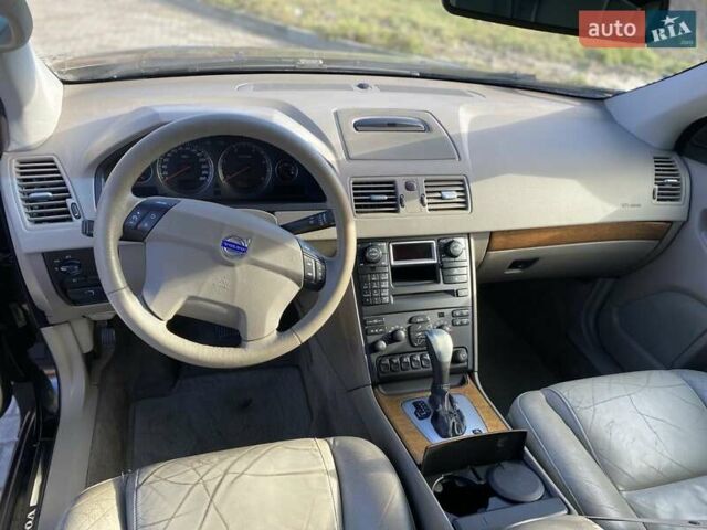 Черный Вольво ХС90, объемом двигателя 2.4 л и пробегом 322 тыс. км за 5550 $, фото 15 на Automoto.ua