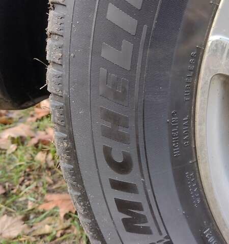 Черный Вольво ХС90, объемом двигателя 2.5 л и пробегом 309 тыс. км за 10800 $, фото 7 на Automoto.ua