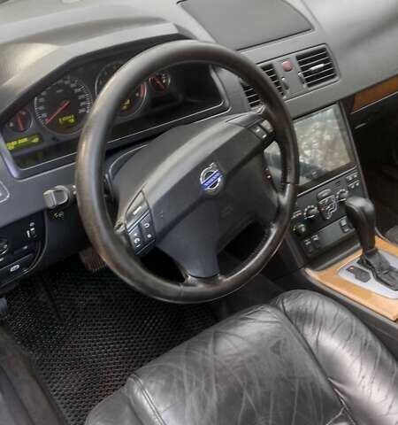 Черный Вольво ХС90, объемом двигателя 2.5 л и пробегом 309 тыс. км за 10800 $, фото 15 на Automoto.ua