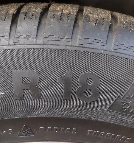 Черный Вольво ХС90, объемом двигателя 2.5 л и пробегом 309 тыс. км за 10800 $, фото 9 на Automoto.ua