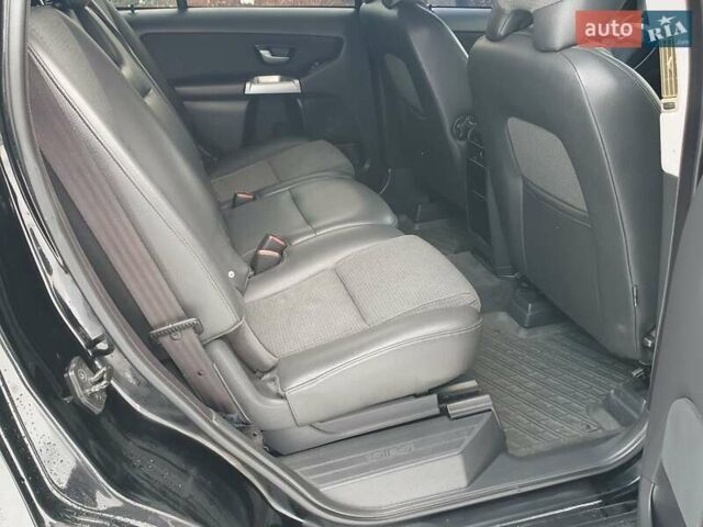 Черный Вольво ХС90, объемом двигателя 2.4 л и пробегом 365 тыс. км за 8800 $, фото 33 на Automoto.ua