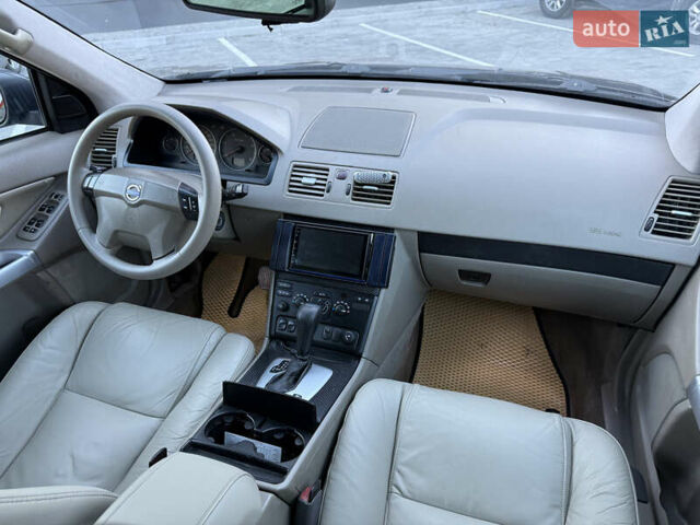 Вольво ХС90 2004 в Кременце на Automoto.ua Черный Вольво ХС90, объемом двигателя 2.4 л и пробегом 570 тыс. км за 9000 $, фото 25 на Automoto.ua
