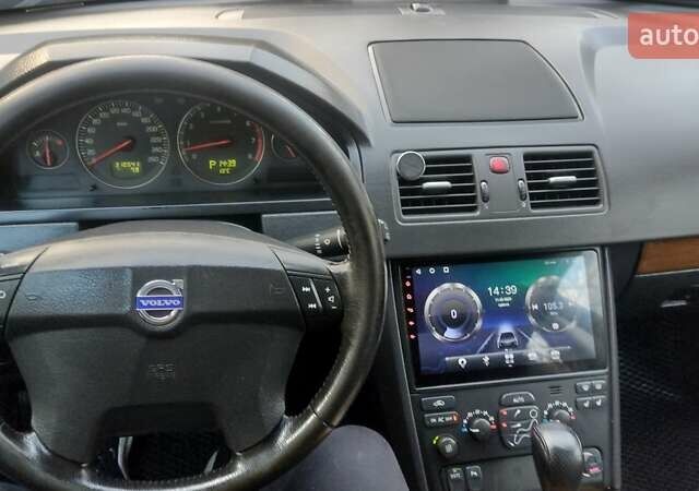 Черный Вольво ХС90, объемом двигателя 2.5 л и пробегом 309 тыс. км за 10800 $, фото 5 на Automoto.ua
