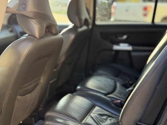 Чорний Вольво ХС90, об'ємом двигуна 2.4 л та пробігом 300 тис. км за 6000 $, фото 10 на Automoto.ua