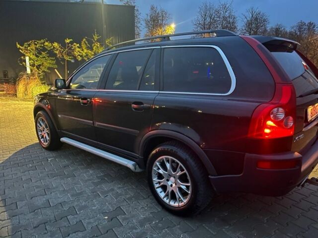 Чорний Вольво ХС90, об'ємом двигуна 2.4 л та пробігом 300 тис. км за 5600 $, фото 7 на Automoto.ua