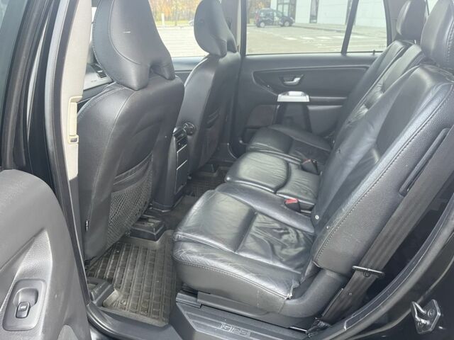 Чорний Вольво ХС90, об'ємом двигуна 2.4 л та пробігом 300 тис. км за 5600 $, фото 15 на Automoto.ua