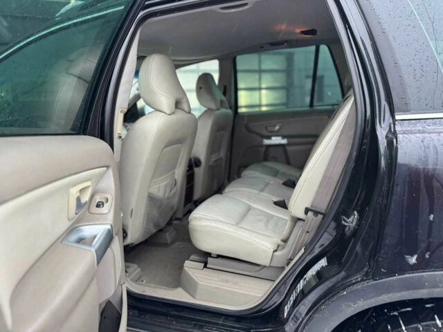 Черный Вольво ХС90, объемом двигателя 2.4 л и пробегом 332 тыс. км за 5300 $, фото 6 на Automoto.ua