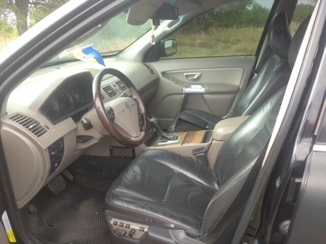 Черный Вольво ХС90, объемом двигателя 0 л и пробегом 350 тыс. км за 5500 $, фото 6 на Automoto.ua