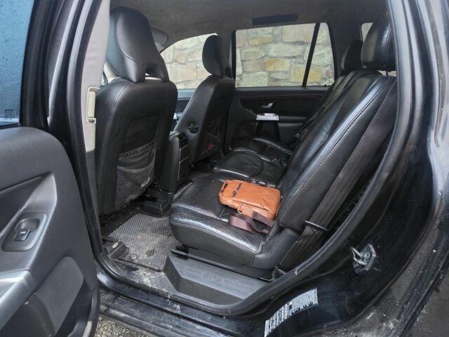 Чорний Вольво ХС90, об'ємом двигуна 2.4 л та пробігом 460 тис. км за 7700 $, фото 2 на Automoto.ua