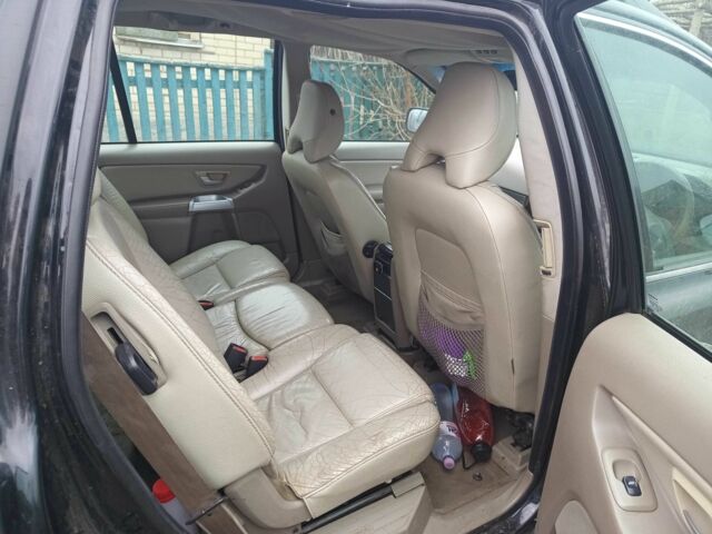 Черный Вольво ХС90, объемом двигателя 2.4 л и пробегом 340 тыс. км за 4375 $, фото 4 на Automoto.ua