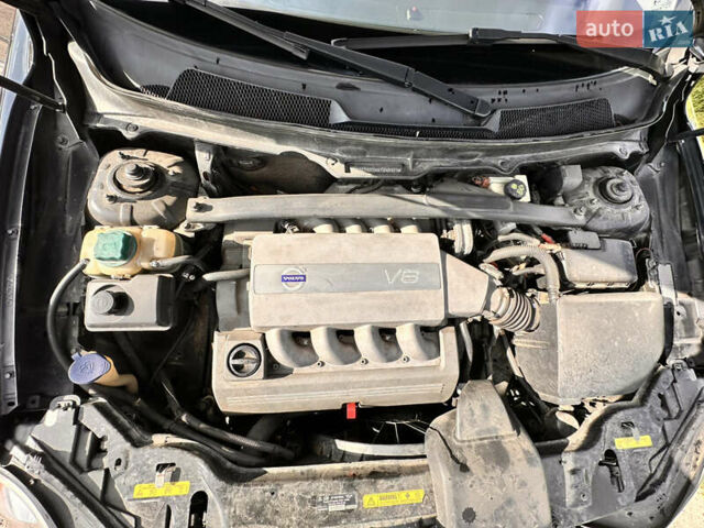 Черный Вольво ХС90, объемом двигателя 4.41 л и пробегом 290 тыс. км за 12000 $, фото 29 на Automoto.ua