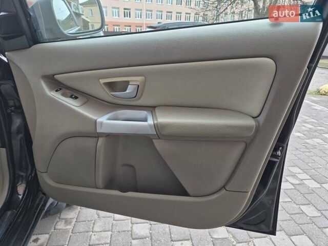 Чорний Вольво ХС90, об'ємом двигуна 2.9 л та пробігом 191 тис. км за 8400 $, фото 17 на Automoto.ua