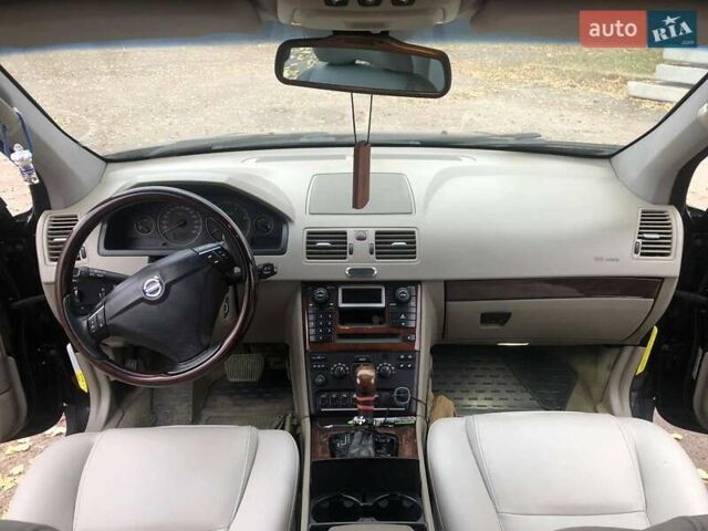 Черный Вольво ХС90, объемом двигателя 2.4 л и пробегом 230 тыс. км за 10500 $, фото 38 на Automoto.ua