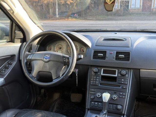 Чорний Вольво ХС90, об'ємом двигуна 2.4 л та пробігом 300 тис. км за 6000 $, фото 7 на Automoto.ua