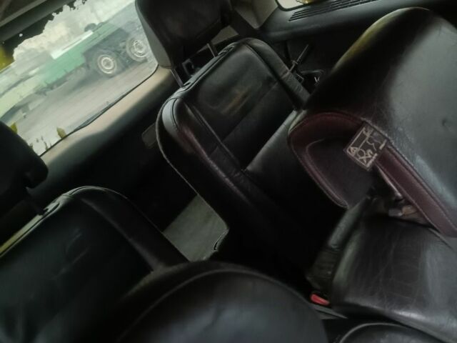 Чорний Вольво ХС90, об'ємом двигуна 2 л та пробігом 223 тис. км за 2900 $, фото 5 на Automoto.ua