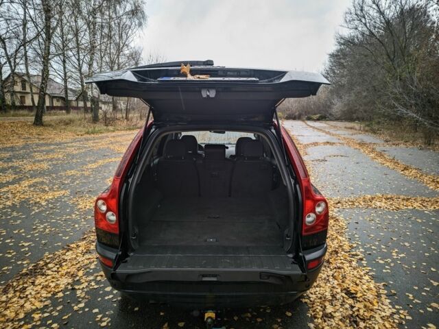 Вольво ХС90 2005 в Глухове на Automoto.ua Черный Вольво ХС90, объемом двигателя 2.4 л и пробегом 302 тыс. км за 3999 $, фото 6 на Automoto.ua