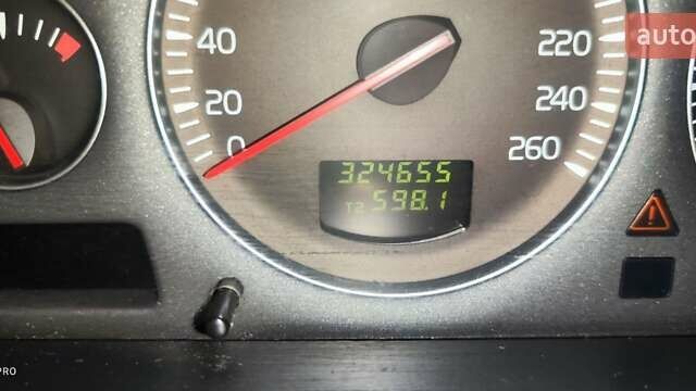 Черный Вольво ХС90, объемом двигателя 2.4 л и пробегом 325 тыс. км за 10500 $, фото 24 на Automoto.ua