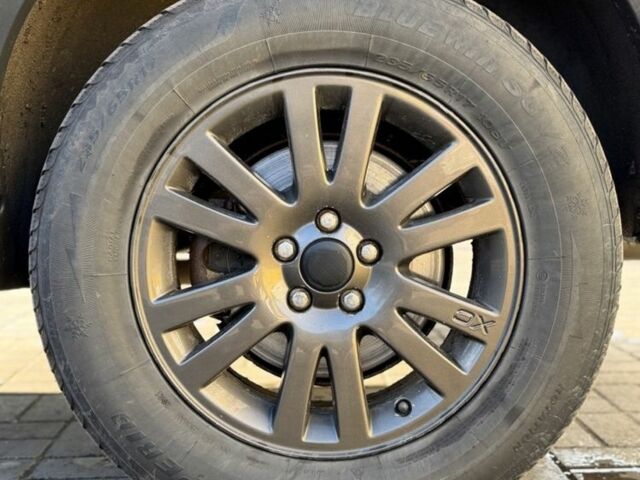 Чорний Вольво ХС90, об'ємом двигуна 2.4 л та пробігом 300 тис. км за 6000 $, фото 14 на Automoto.ua