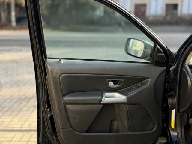 Чорний Вольво ХС90, об'ємом двигуна 2.4 л та пробігом 300 тис. км за 6000 $, фото 9 на Automoto.ua