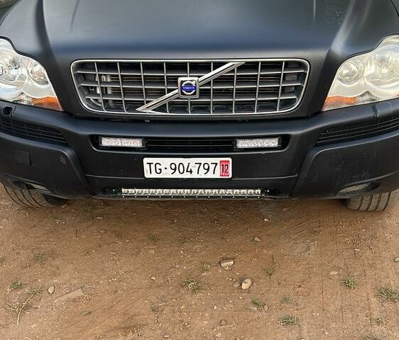 Черный Вольво ХС90, объемом двигателя 2.4 л и пробегом 298 тыс. км за 5500 $, фото 9 на Automoto.ua