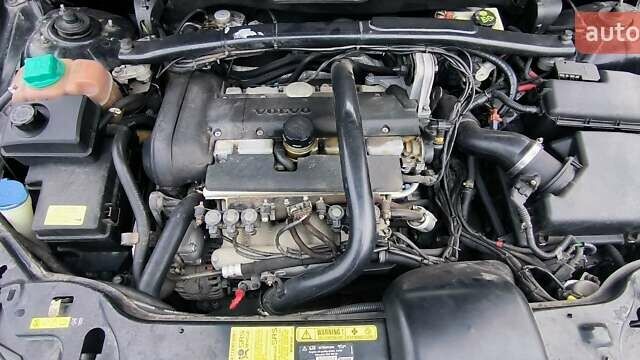 Черный Вольво ХС90, объемом двигателя 2.5 л и пробегом 326 тыс. км за 9500 $, фото 24 на Automoto.ua