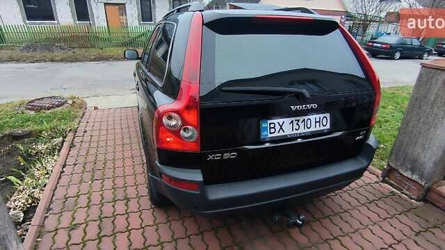 Черный Вольво ХС90, объемом двигателя 2.5 л и пробегом 326 тыс. км за 9500 $, фото 4 на Automoto.ua